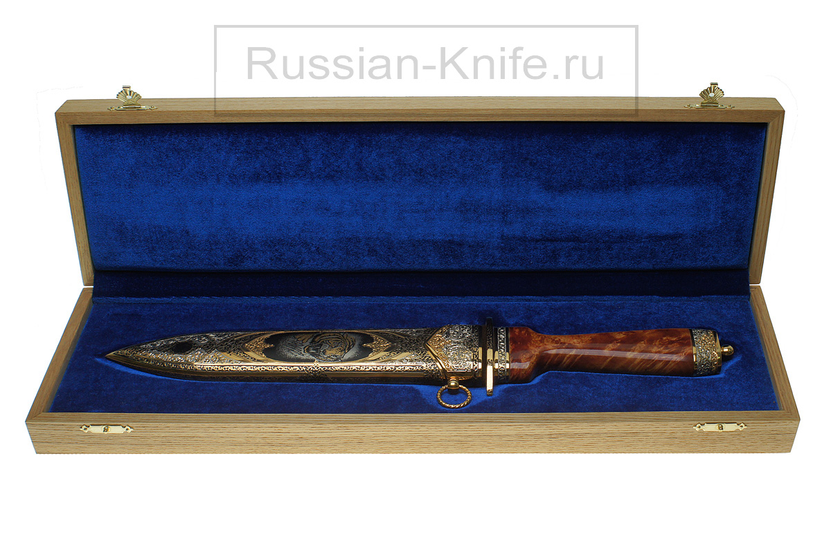 - Нож Кинжал "Атака" 9336 (большой), авторы Красильников, Теплова.